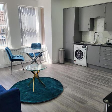 1 Bed Flat, Airport Pick, Drop Available Fibre Broadband, New, Washer Dryer, 10 Mins From City Centre Dartford Exteriér fotografie